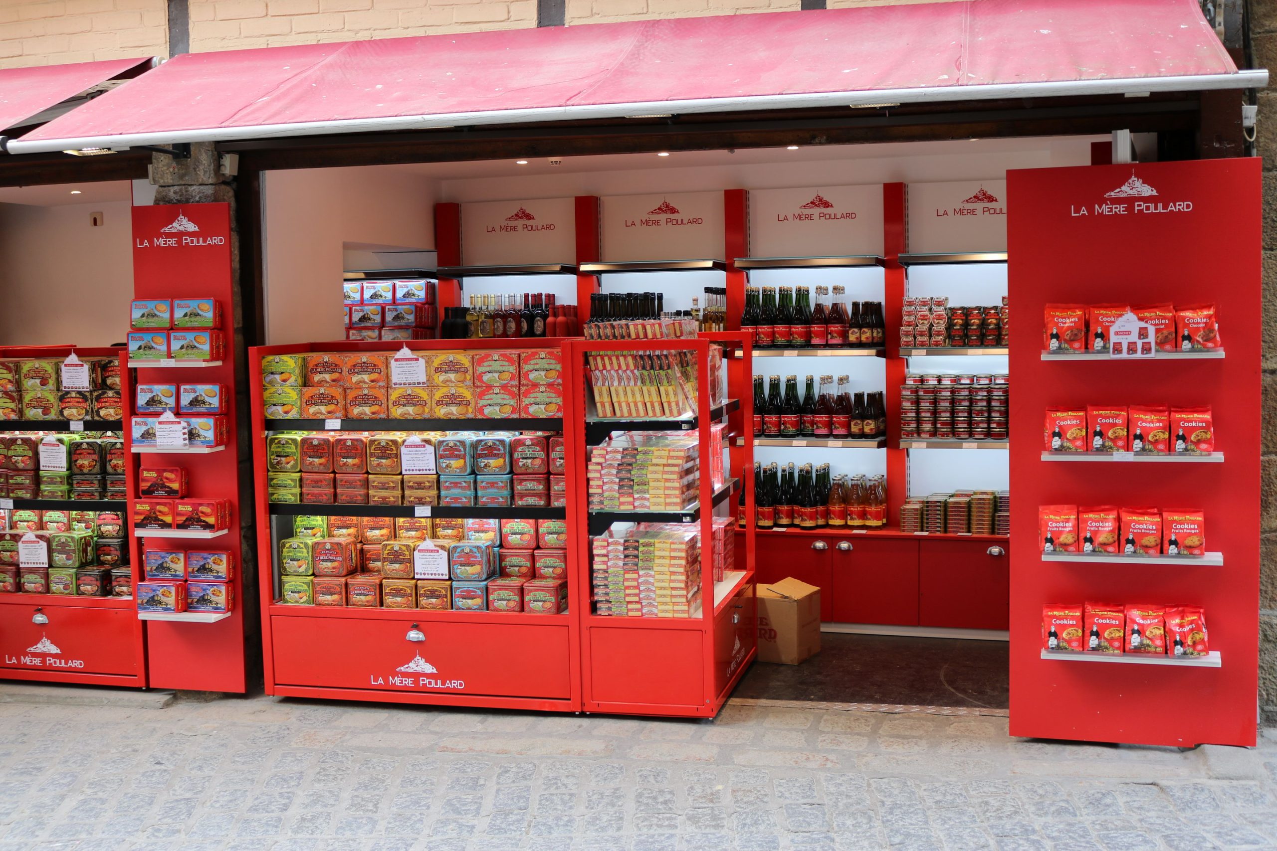 Boutique Equinoxe scaled