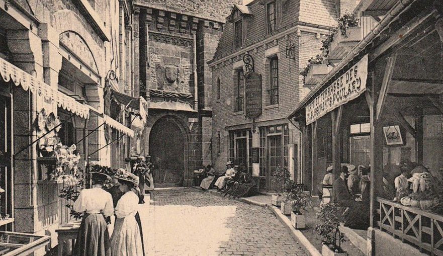 ヴィンテージ絵葉書 モンサンミッシェルのレストラン「ラ・メール・プーラール」 881x509 2